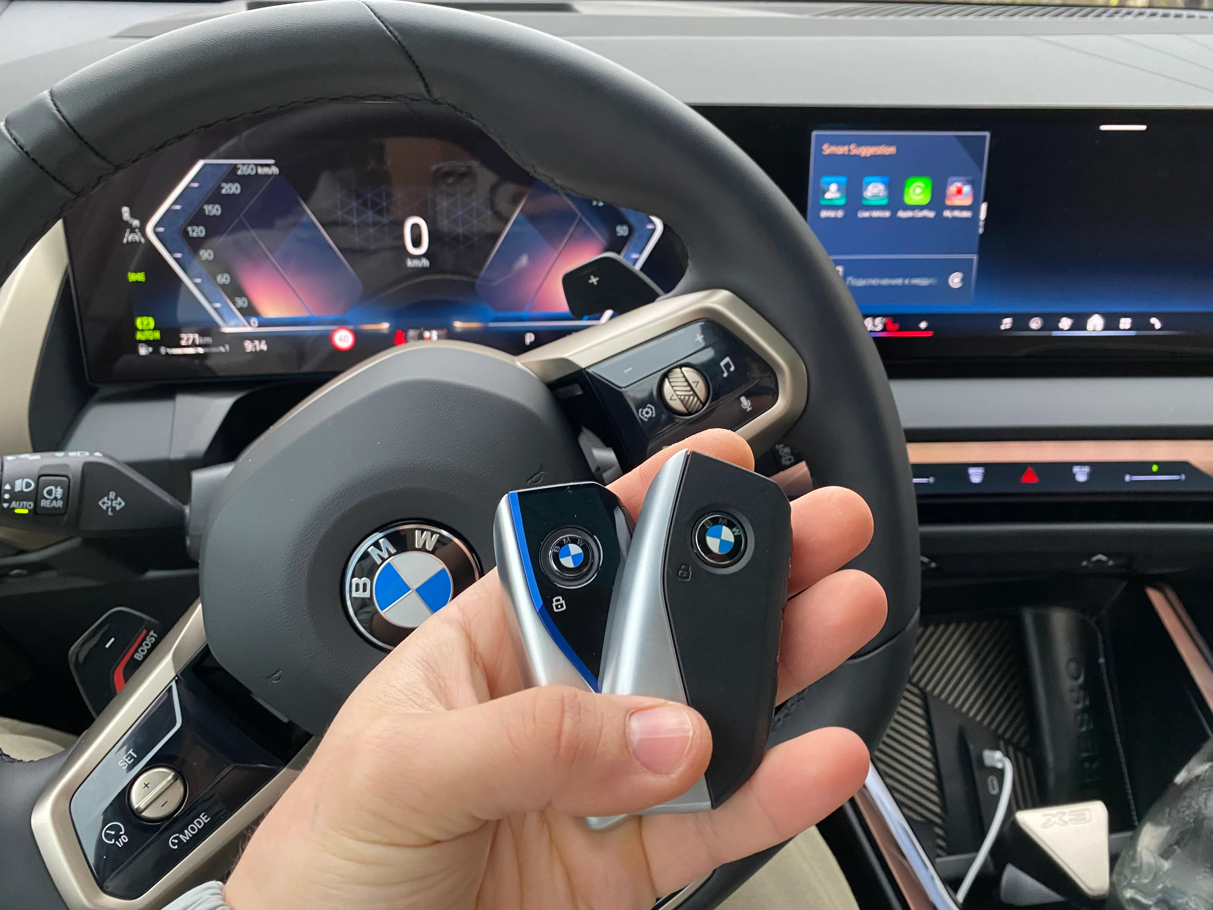 Ключ BMW с дисплеем Display Key и электронными компонентами